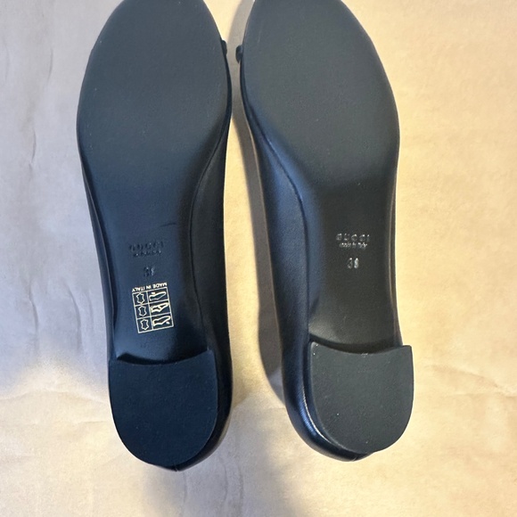 Gucci Salandia Peep Toe Flat ( size 8) - Picture 10 of 12
